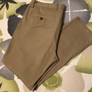 Old Navy Men’s Chino Pant